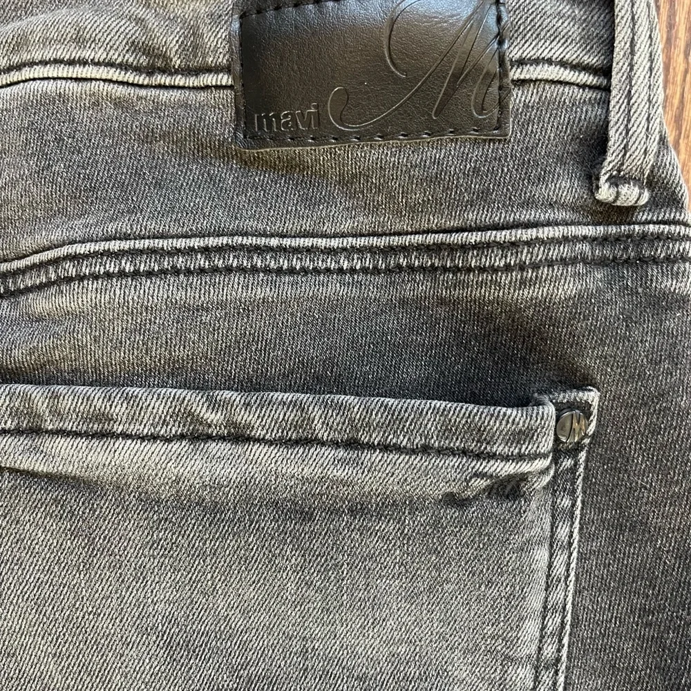 MAVI Gray Jeans 29x27. Embroidered ankles. - Picture 5 of 9
